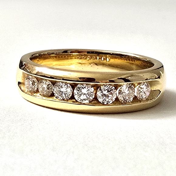 Watch Video / 14K Gold Channel Diamond Ring - Picture 7 of 16